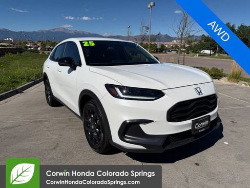 Used 2025 Honda HR-V Sport image 1