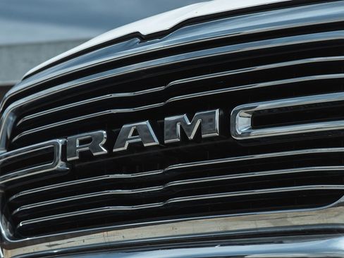 Used 2024 RAM 1500 Laramie image 3