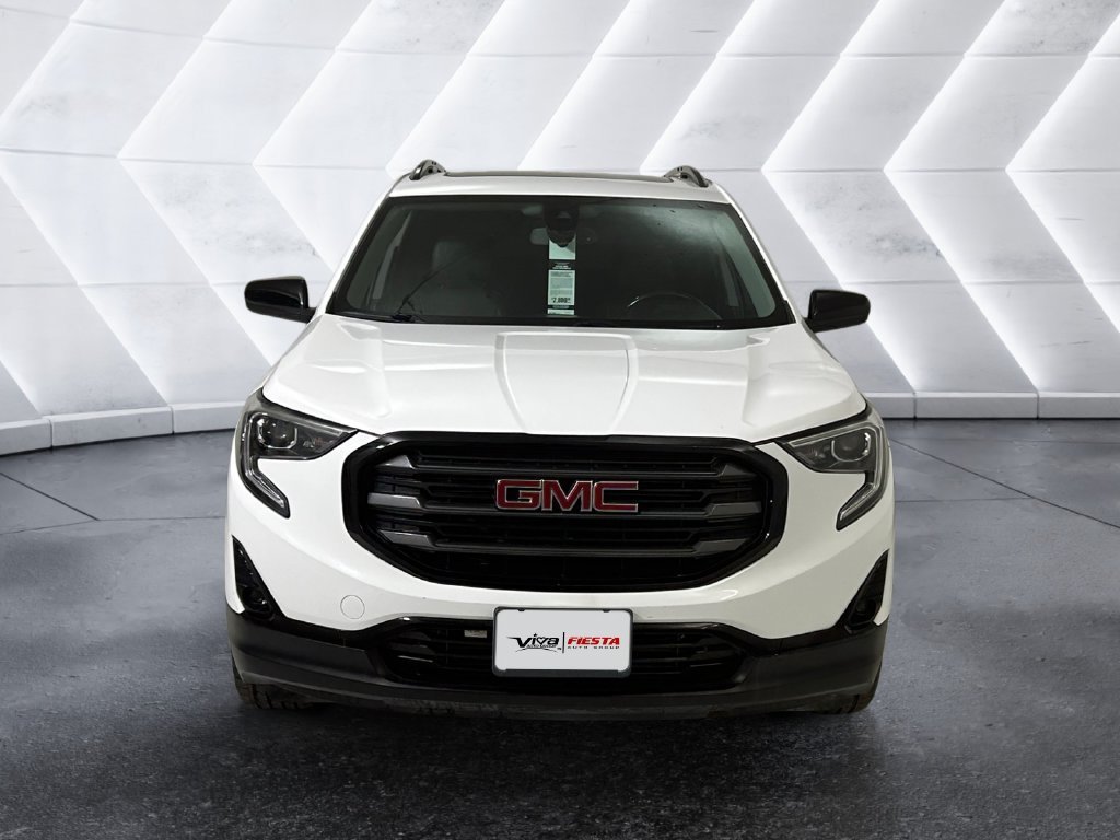 Used 2020 GMC Terrain SLT w/ Preferred Package FWD image 2