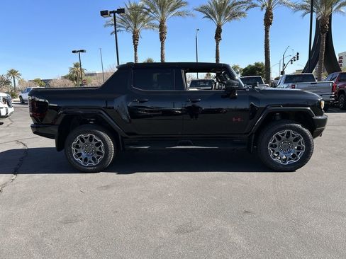 New 2026 GMC Hummer EV 4x4 Crew Cab w/ LPO, Illumination Package image 9