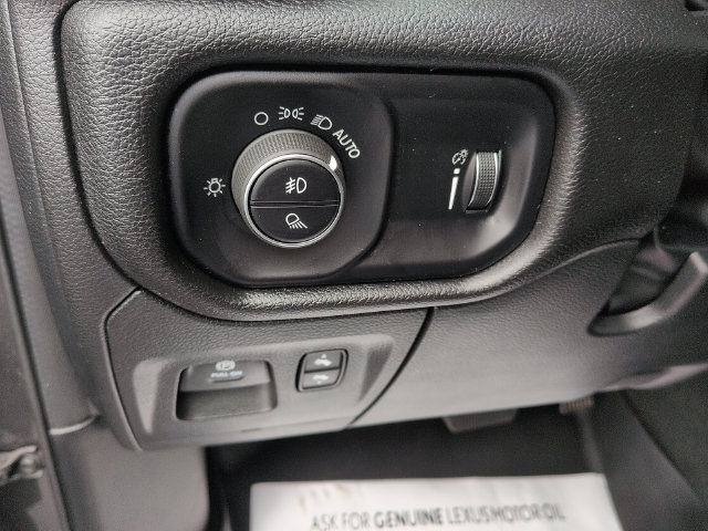 Used 2023 RAM 1500 Big Horn AWD/4WD image 18