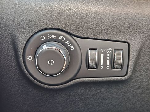 New 2026 Jeep Compass Latitude image 23