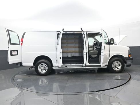 Used 2024 Chevrolet Express 2500 w/ Driver Convenience Package image 29