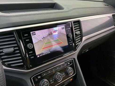 Used 2023 Volkswagen Atlas Cross Sport SEL Premium R-Line image 28