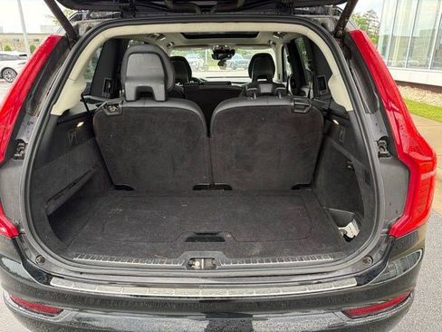 Used 2017 Volvo XC90 T6 Momentum w/ Vision Package AWD/4WD image 22
