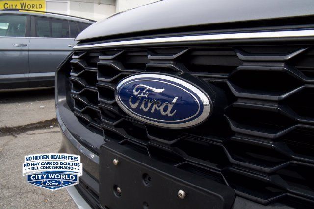 Used 2025 Ford Escape ST-Line Select AWD/4WD image 8