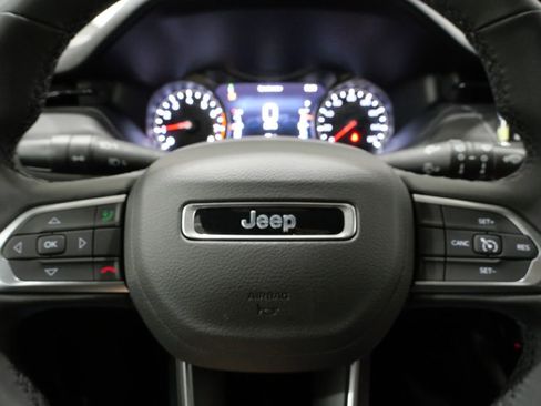 New 2026 Jeep Compass Latitude image 16