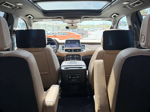 Used 2023 Chevrolet Tahoe Premier w/ Advanced Technology Package image 10