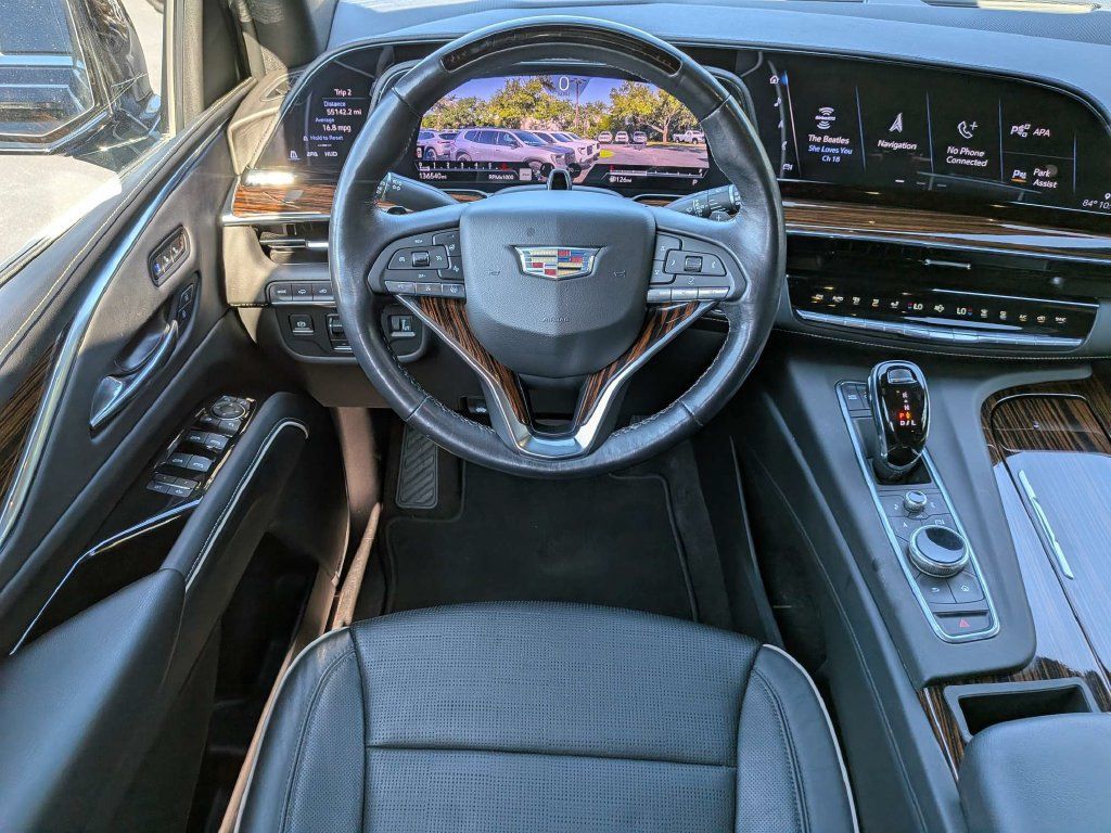 Used 2022 Cadillac Escalade Premium Luxury w/ Performance Package RWD image 17
