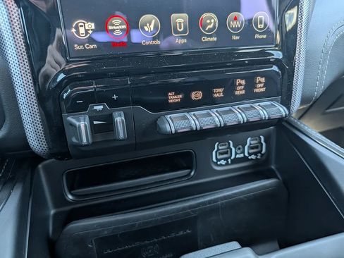 Used 2020 RAM 2500 Limited AWD/4WD image 21