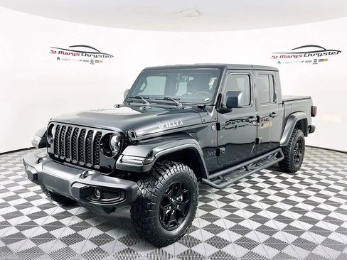 Used 2023 Jeep Gladiator Willys image 4