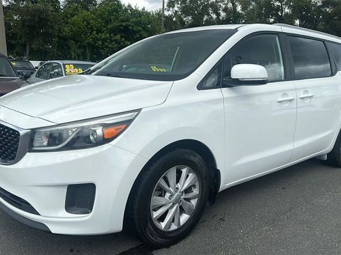 Used 2016 Kia Sedona LX w/ LX Convenience Package FWD image 14