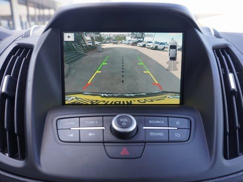 Used 2019 Ford Escape SEL image 15