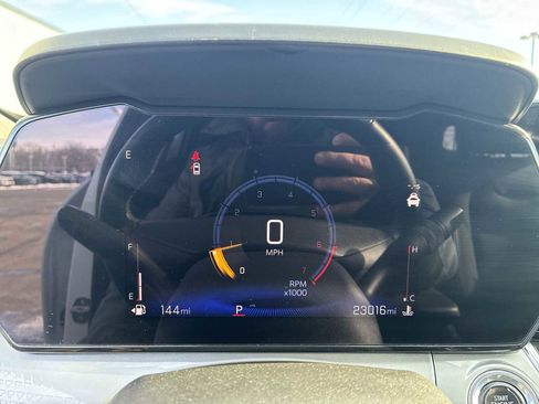 Certified 2024 Chevrolet Trax LT w/ Driver Confidence Package image 11