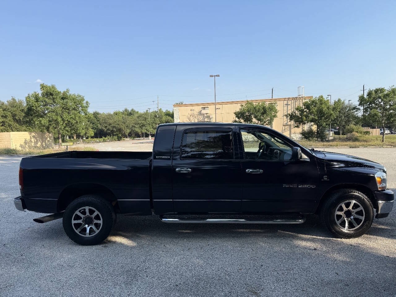 Used 2006 Dodge Ram 2500 Truck SLT w/ Light Group RWD image 5