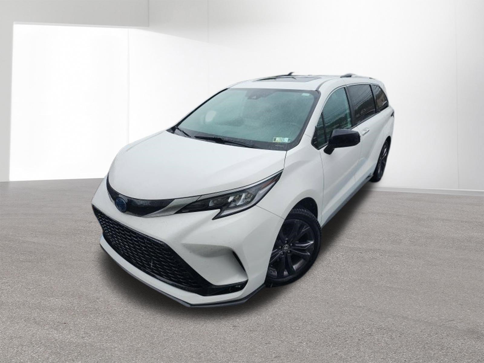 Used 2022 Toyota Sienna XSE w/ XSE Plus Package FWD image 27