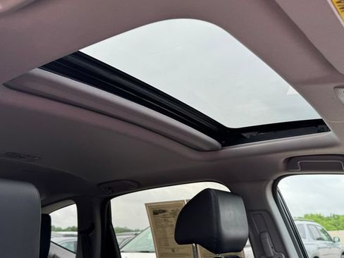 Used 2019 Honda CR-V EX-L image 7