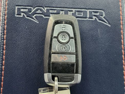 Used 2022 Ford Bronco Raptor AWD/4WD image 42