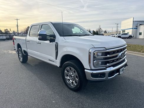 Used 2025 Ford F250 King Ranch w/ Chrome Package image 2