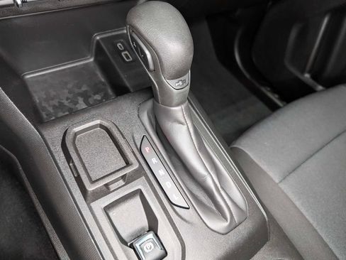 Used 2023 Chevrolet Colorado W/T RWD image 29