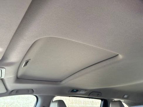 Used 2018 Honda Odyssey EX-L image 19
