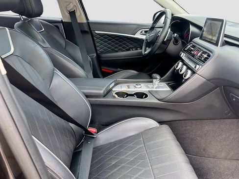 Used 2019 Genesis G70 3.3T Advanced w/ Prestige Package RWD image 30