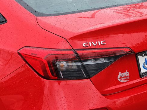 Used 2024 Honda Civic Sport image 26