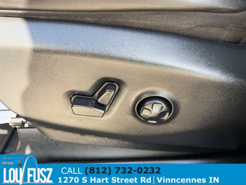 Used 2024 Chrysler Pacifica Limited w/ S Appearance Package FWD image 20