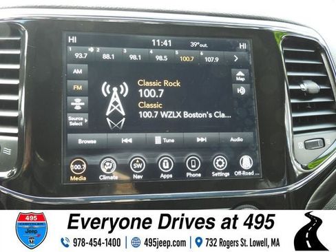 Used 2022 Jeep Grand Cherokee Laredo E AWD/4WD image 20