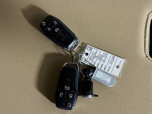 Used 2018 Ford F250 Lariat w/ Lariat Value Package image 33