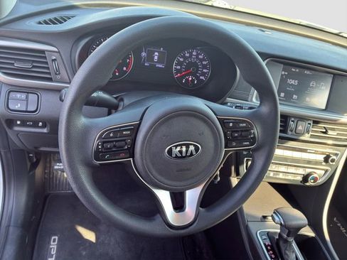Used 2018 Kia Optima LX w/ 17" Alloy Wheels Package image 13