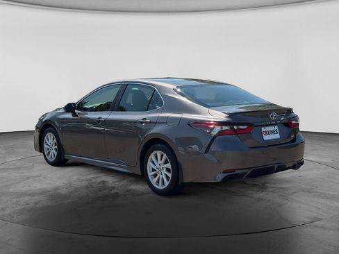 Used 2024 Toyota Camry SE FWD image 7
