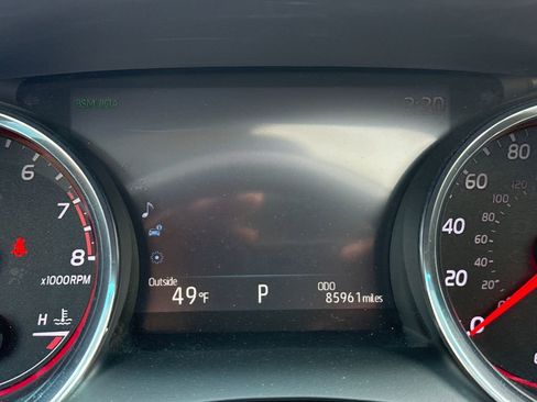 Used 2019 Toyota Camry XSE image 12