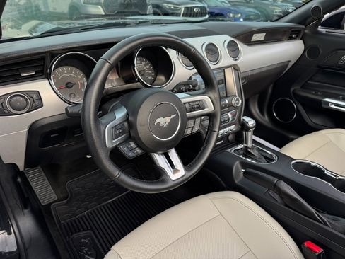 Used 2017 Ford Mustang GT Premium w/ Equipment Group 401A image 33