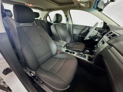 Used 2011 Ford Fusion SE w/ 202A Rapid Spec Order Code FWD image 28