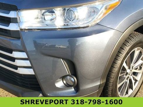 Used 2019 Toyota Highlander XLE FWD image 17