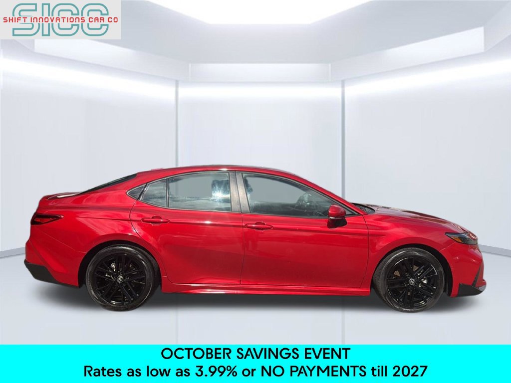 Used 2025 Toyota Camry SE FWD image 6