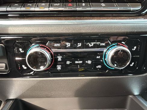 New 2026 GMC Sierra 1500 Elevation image 20