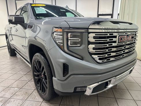 Certified 2025 GMC Sierra 1500 Denali w/ Denali Reserve Package image 2