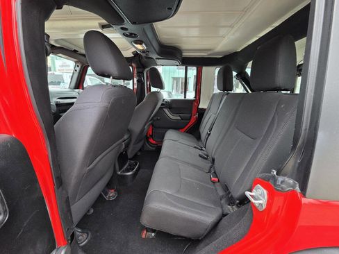 Used 2017 Jeep Wrangler Unlimited Sport w/ Max Tow Package image 19