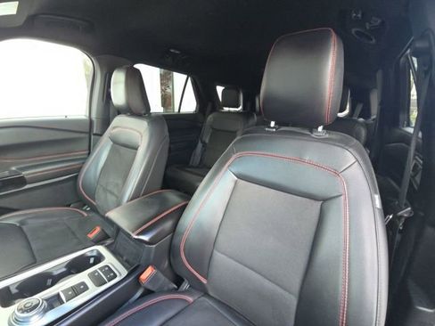 Used 2023 Ford Explorer ST-Line w/ Class IV Trailer Tow Package image 25