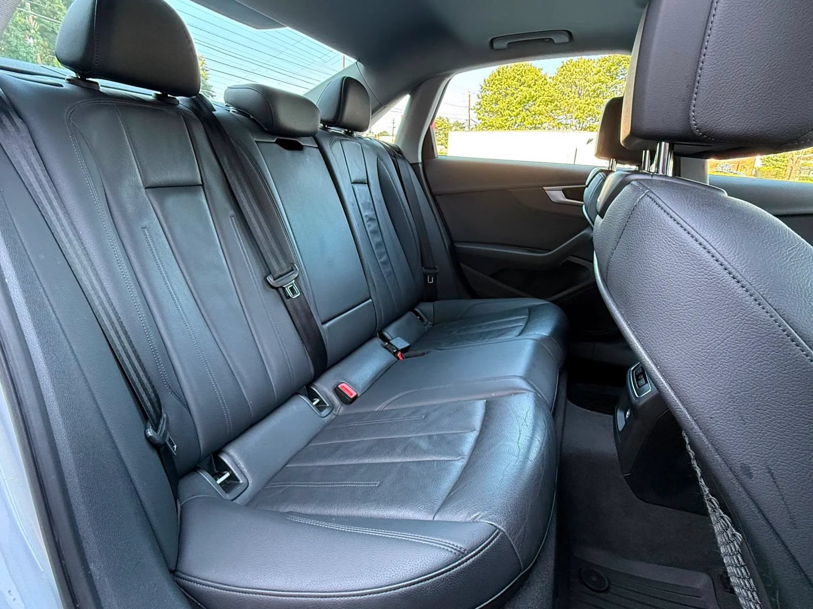 Used 2019 Audi A4 2.0T Premium FWD image 17