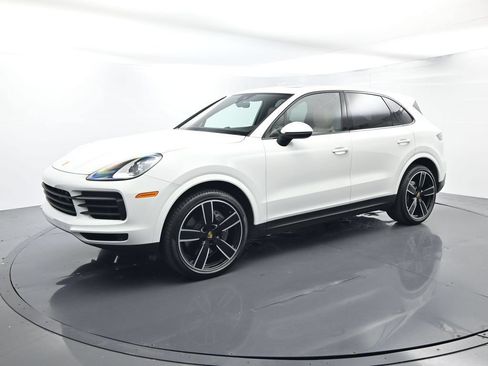 Certified 2023 Porsche Cayenne Platinum Edition AWD/4WD image 1