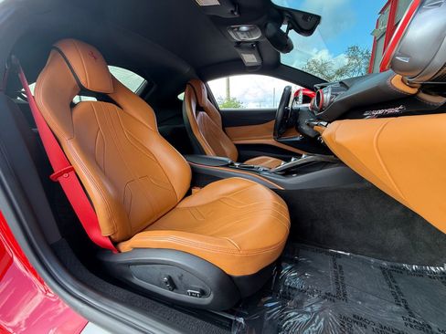 Used 2018 Ferrari 812 Superfast image 27