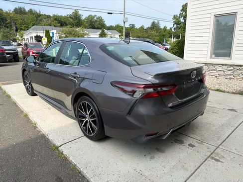 Used 2021 Toyota Camry SE w/ Cold Weather Package AWD/4WD image 11