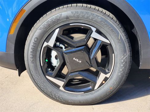 New 2026 Kia Sportage EX image 7