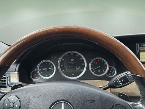 Used 2011 Mercedes-Benz E 350 4MATIC Wagon image 12