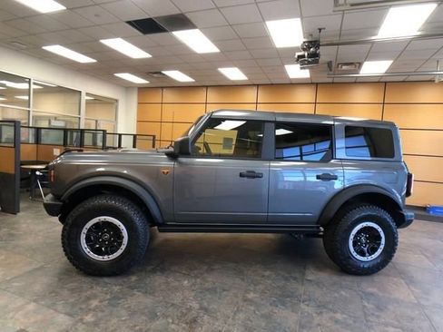 New 2025 Ford Bronco Badlands w/ Sasquatch Package image 4