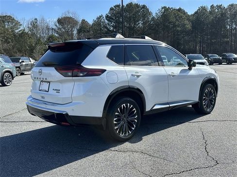 Certified 2024 Nissan Rogue Platinum w/ Platinum Premium Package image 8
