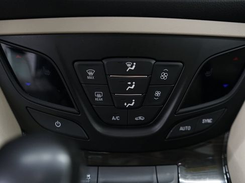 Used 2020 Buick Envision Essence w/ Experience Buick Package AWD/4WD image 31